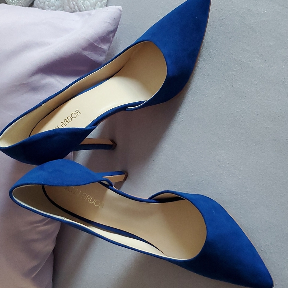 Pumps - Picture 4 of 4